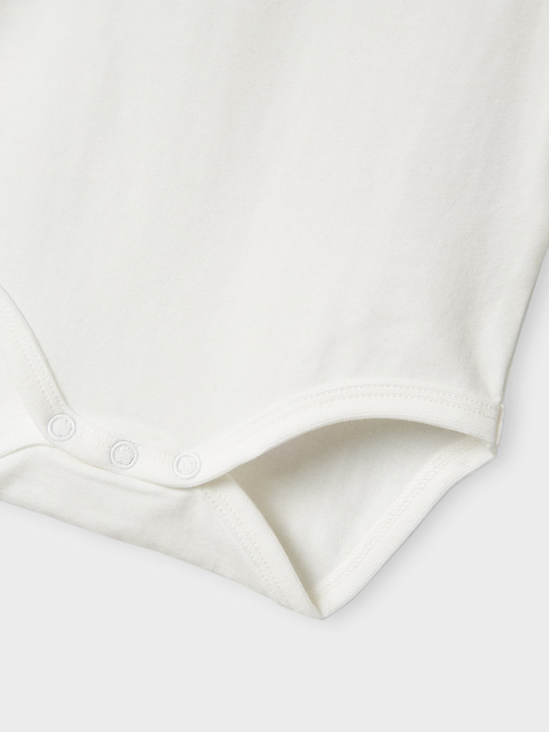 model_shot-front_full